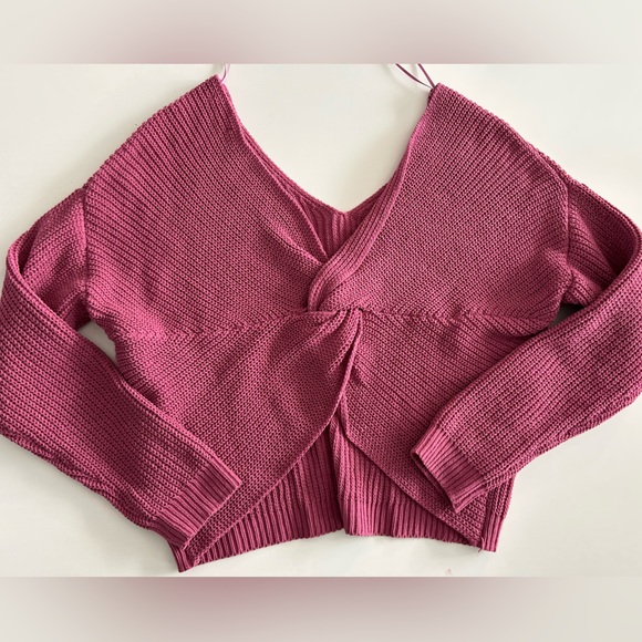 Crochet mauve/rose colored sweater. - Picture 2 of 5